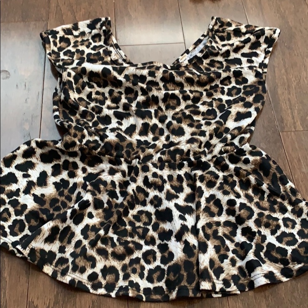 Forever 21 leopard print top